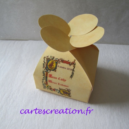 Bonbonnière de dragées médiévale Bonbonnière de dragées mariage médiéval - cartescreation.fr